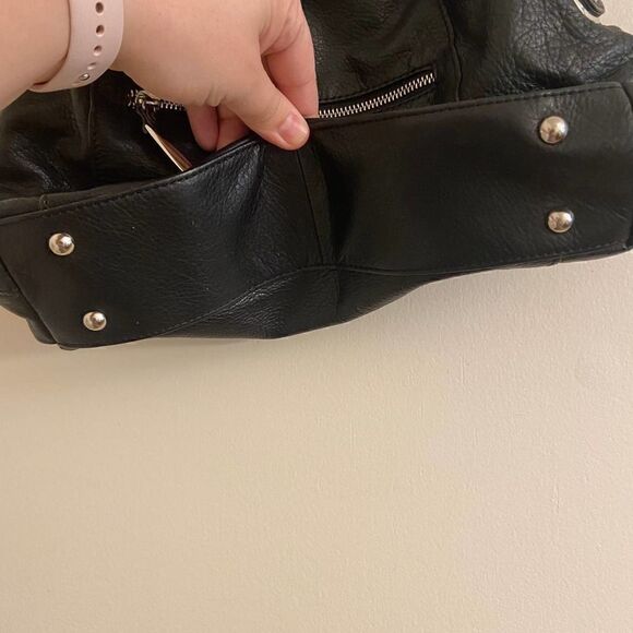 B. Makowsky Black Leather Shoulder Bag - Picture 3 of 7